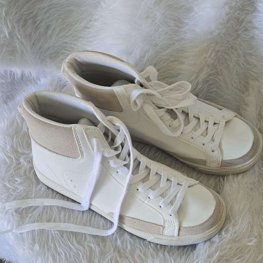 No Boundaries‎ White Faux Leather Sneakers